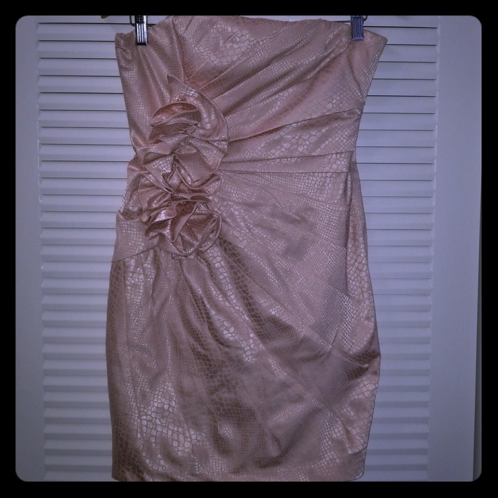 Strapless dress